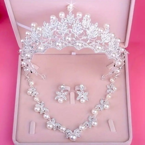 4 Piece Baroque Pearl & Rhinestone Tiara Necklace And Earrings Bridal Set